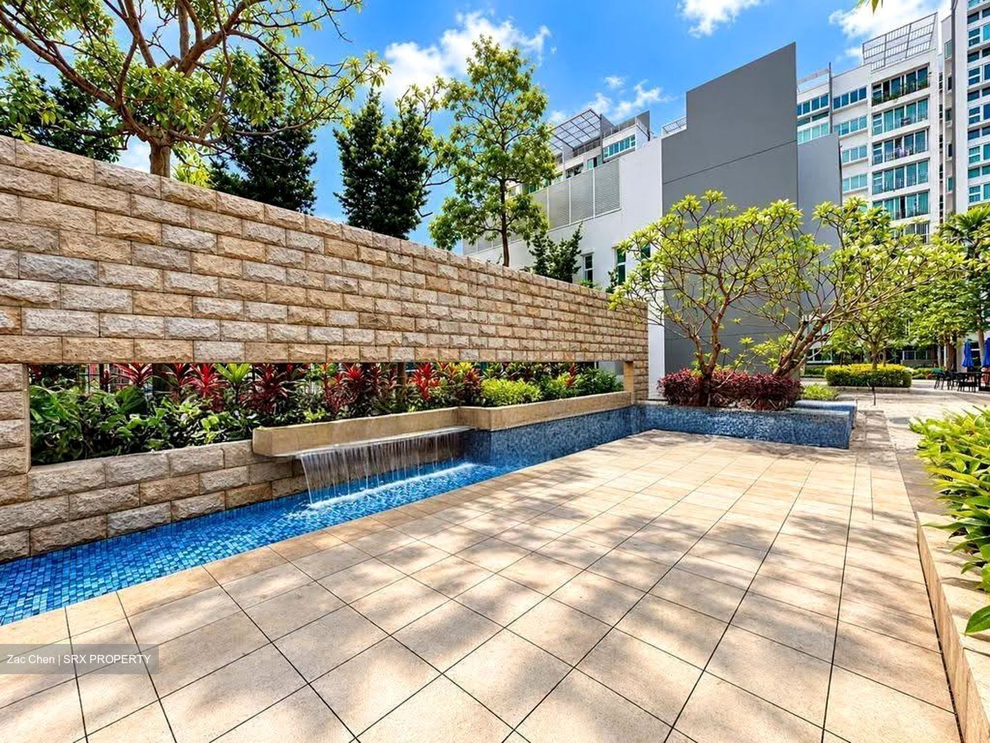 The Esparis (D18), Condominium #632837521